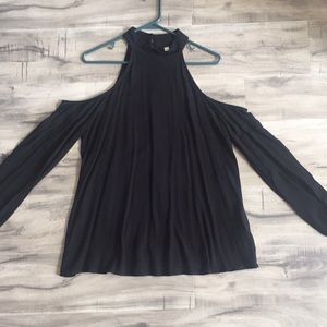 NWOT Black Cold shoulder tunic